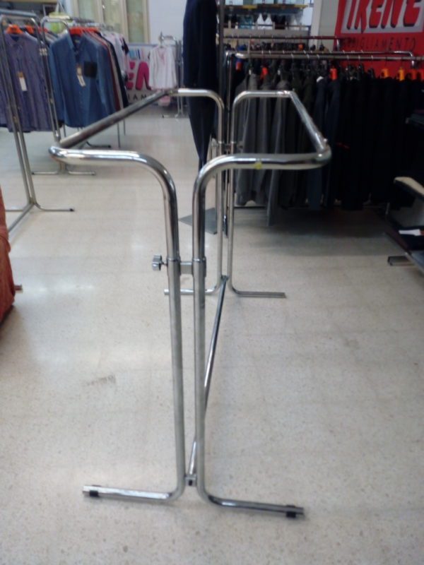 STAND ABBIGLIAMENTO CROMATI - immagine 7